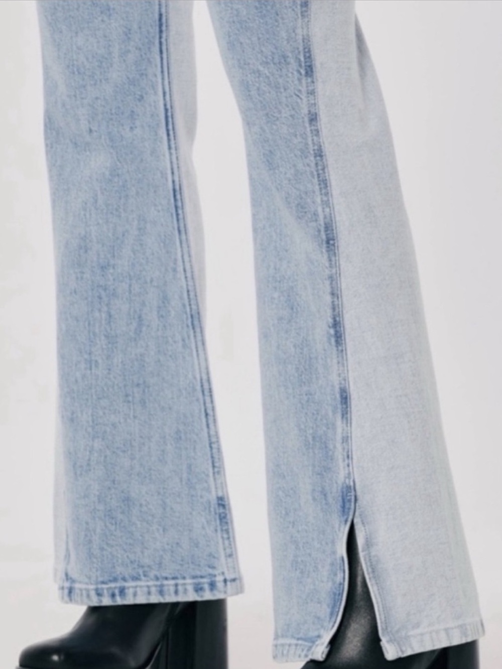 Social Tourist High-Rise Light Blue Split-Hem Flare Jeans - Picture 4 of 4